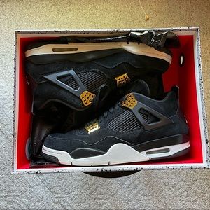 Jordan 4 “Royalty”